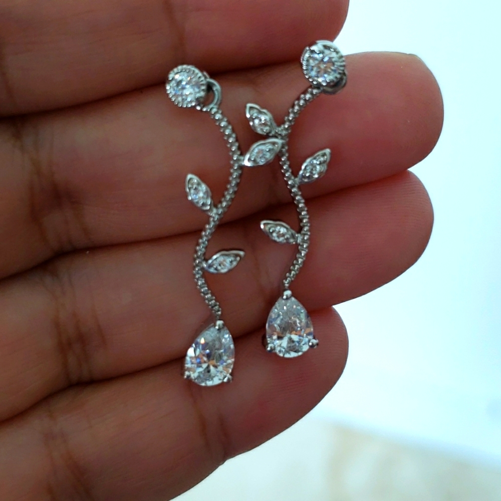 Delicate Plated Leaf Design Simulated Diamond Ear… - image 1